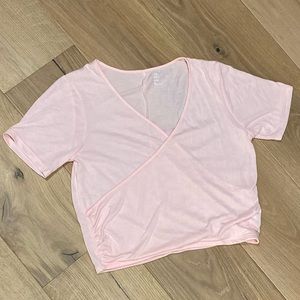 Gap fit wrap front top